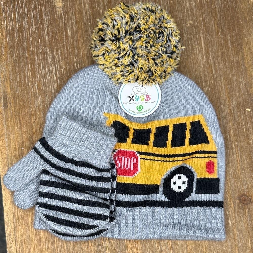 NYGB Not Your Grandma’s Blanket Hat & Gloves Mittens 12-24mos School Bus NWT